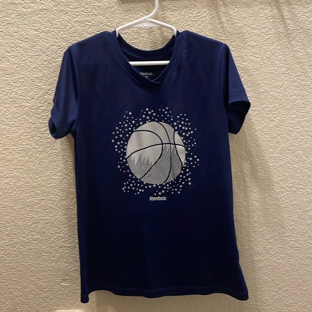 Girls Medium 10/12 basketball, V-neck tee-shirt. 100% polyester